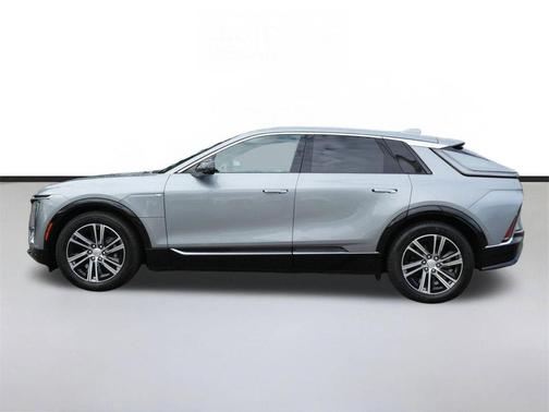 Argent Silver Metallic 2024 Cadillac LYRIQ Luxury