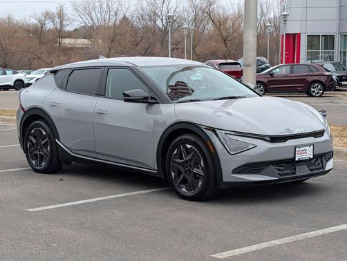 2025 Kia EV6 Light Long Range