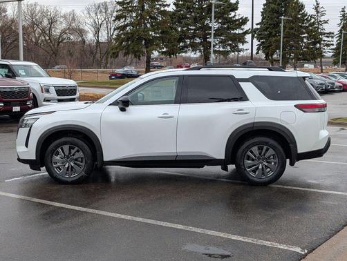 White 2026 Nissan Pathfinder SV