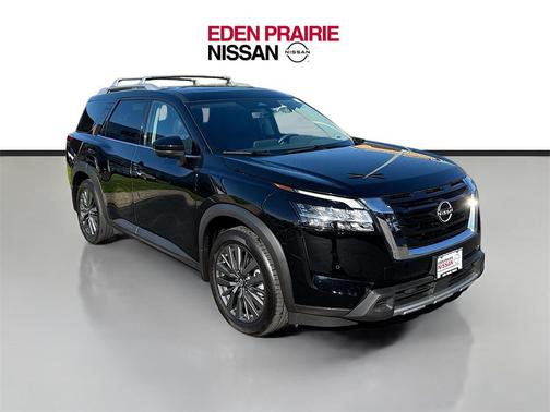2024 Nissan Pathfinder SL 4WD