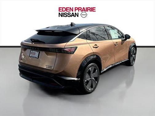 2025 Nissan ARIYA PLATINUM+