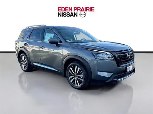 2025 Nissan Pathfinder Platinum 4WD