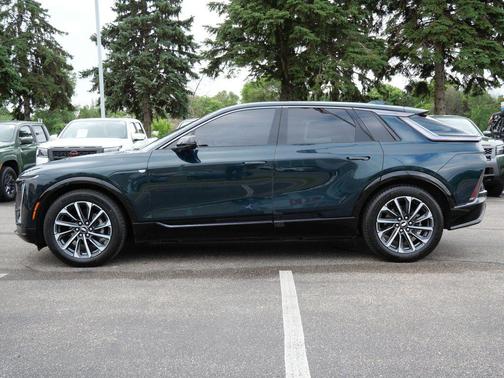 Emerald Lake Metallic 2024 Cadillac LYRIQ Sport