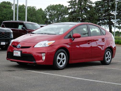 Barcelona Red Metallic 2014 Toyota Prius Four