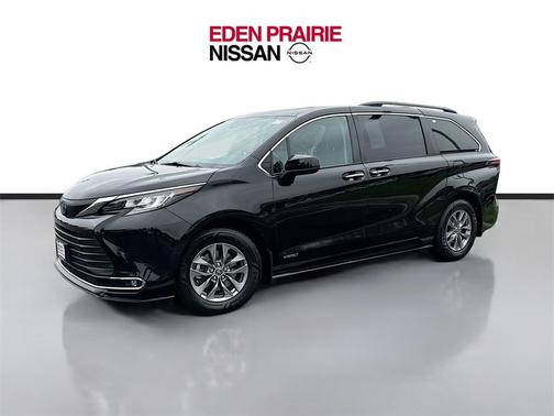 2021 Toyota Sienna XLE 7 Passenger