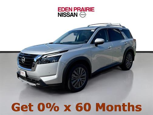 2025 Nissan Pathfinder SL 4WD