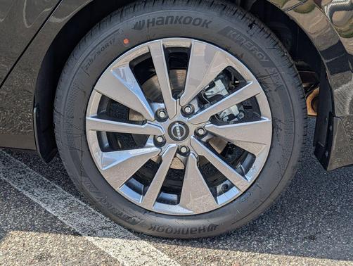 Super Black 2026 Nissan Sentra SL