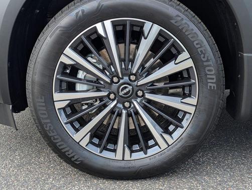 Scarlet 2026 Nissan Pathfinder Platinum