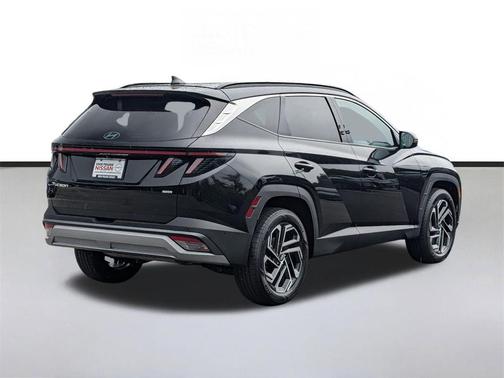 Phantom Black 2025 Hyundai TUCSON Limited