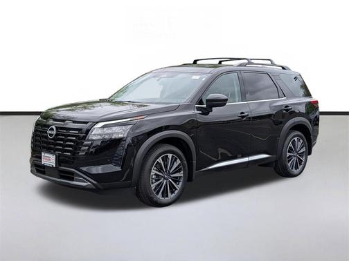 Super Black 2026 Nissan Pathfinder Platinum
