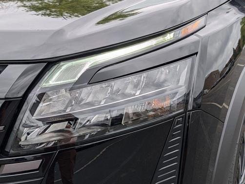 Super Black 2026 Nissan Pathfinder Platinum