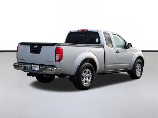 Brilliant Silver 2013 Nissan Frontier SV