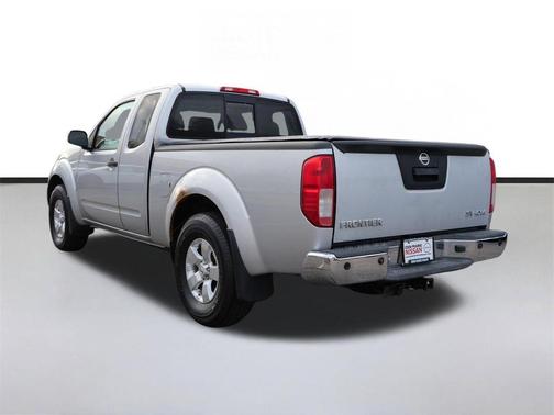 Brilliant Silver 2013 Nissan Frontier SV
