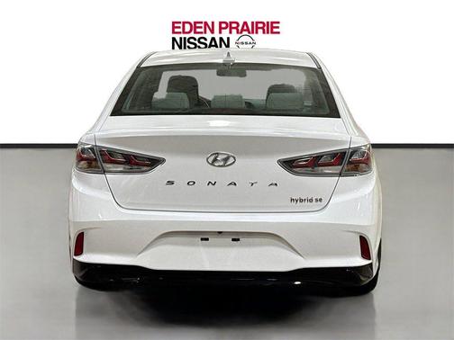 2019 Hyundai SONATA Hybrid SE