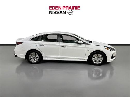 2019 Hyundai SONATA Hybrid SE