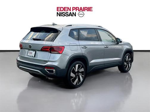 2024 Volkswagen Taos 1.5T SEL
