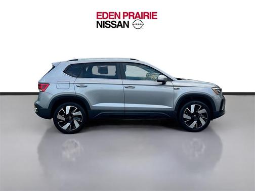 2024 Volkswagen Taos 1.5T SEL