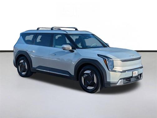 Ivory Silver 2024 Kia EV9 Wind