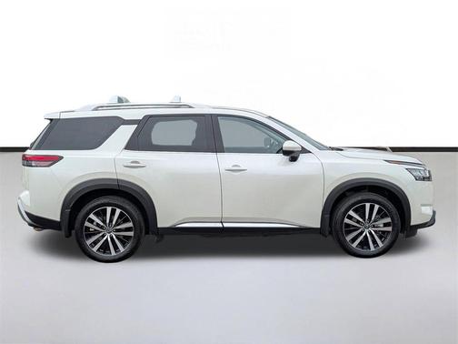 2024 Nissan Pathfinder Platinum 4WD