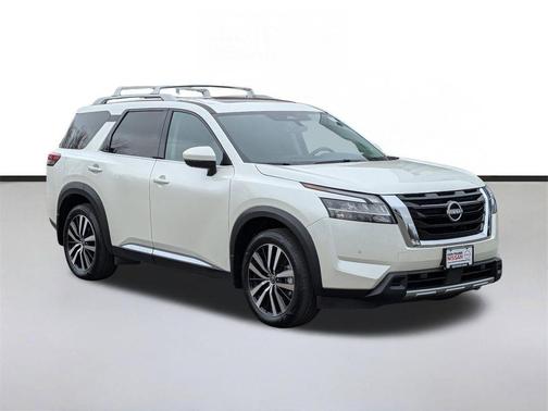 2024 Nissan Pathfinder Platinum 4WD