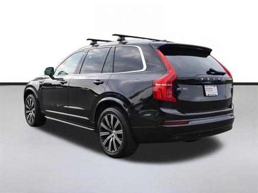 Onyx Black Metallic 2023 Volvo XC90 B5 Core