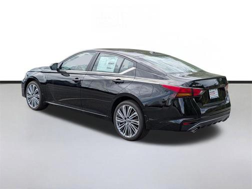 Super Black 2026 Nissan Altima 2.5 SV