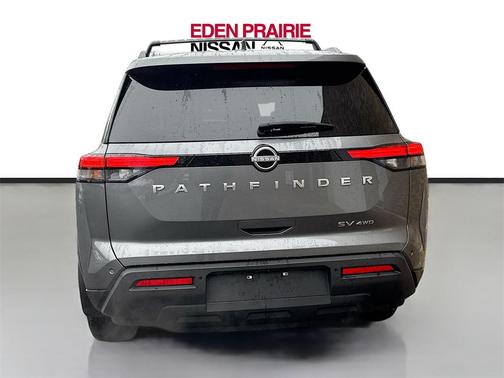 2024 Nissan Pathfinder SV 4WD