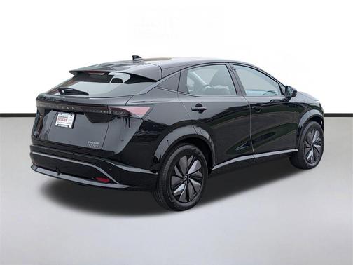 Black Diamond Pearl 2024 Nissan ARIYA ENGAGE