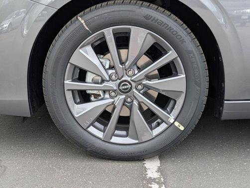 Gun Metallic 2026 Nissan Sentra SL