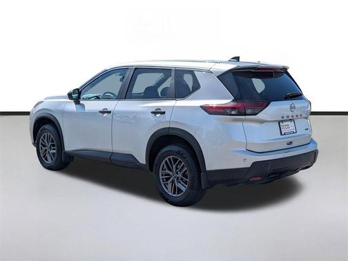Brilliant Silver Metallic 2024 Nissan Rogue S