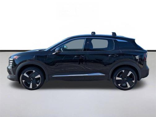 Super Black 2026 Nissan Kicks SR