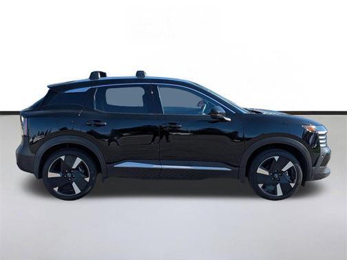 Super Black 2026 Nissan Kicks SR