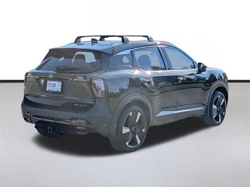 Super Black 2026 Nissan Kicks SR