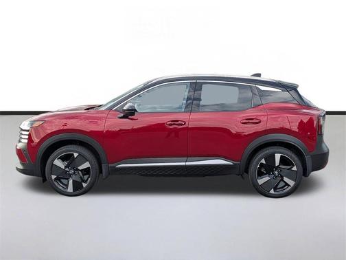 Scarlet Ember Tintcoat/Super Black 2025 Nissan Kicks SR