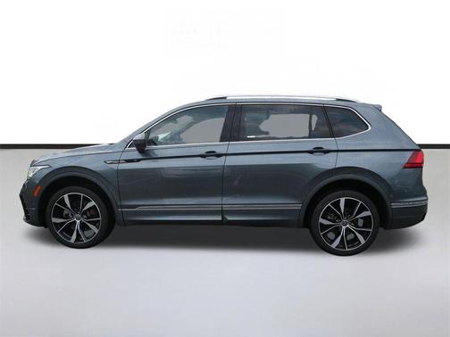 Platinum Gray Metallic 2022 Volkswagen Tiguan 2.0T SEL R-Line 4MOTION