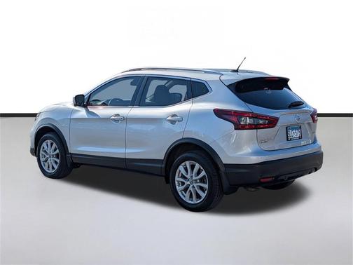 2022 Nissan Rogue Sport SV