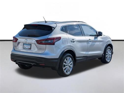 2022 Nissan Rogue Sport SV