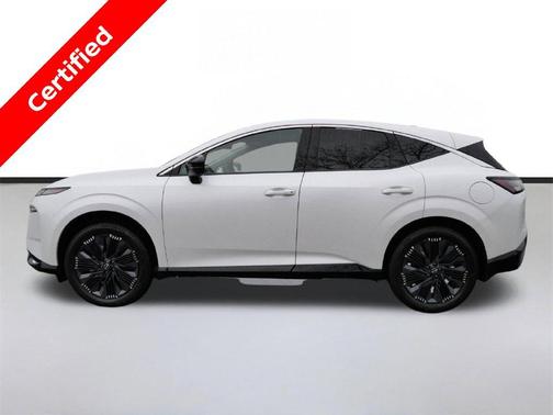 White 2026 Nissan Murano Platinum