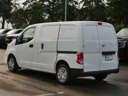 Fresh Powder 2021 Nissan NV200 S