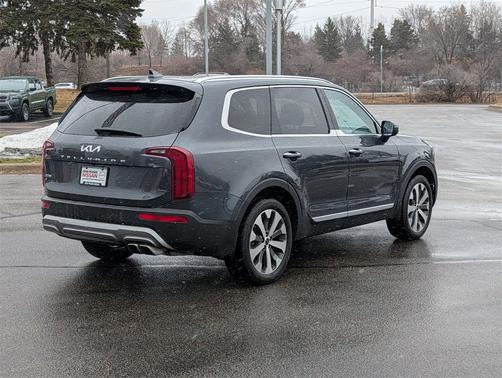 2022 Kia Telluride S