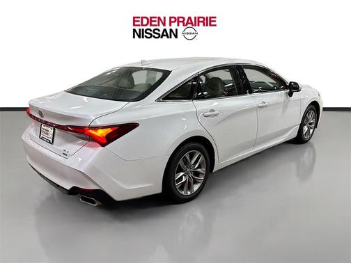 2021 Toyota Avalon XLE