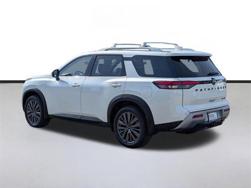 Pearl White Tricoat 2023 Nissan Pathfinder SL 4WD