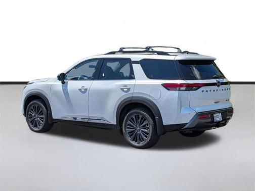 White Pearl 2026 Nissan Pathfinder SL