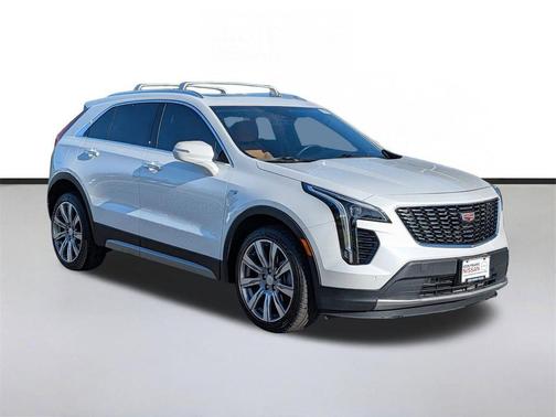 Crystal White Tricoat 2023 Cadillac XT4 Premium Luxury