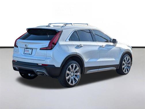 Crystal White Tricoat 2023 Cadillac XT4 Premium Luxury