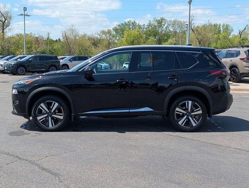 Super Black 2023 Nissan Rogue SL
