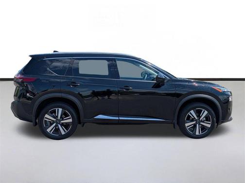 Super Black 2023 Nissan Rogue SL