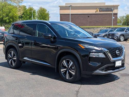 Super Black 2023 Nissan Rogue SL