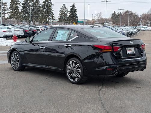 2023 Nissan Altima 2.5 SL