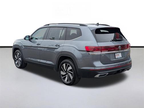 2025 Volkswagen Atlas 2.0T SE w/Technology 4MOTION